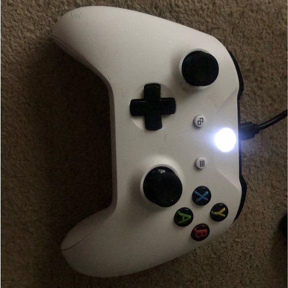 XBOX 1 - Picture 2 of 3